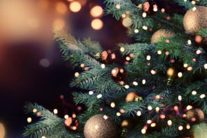 Choinka z bombkami